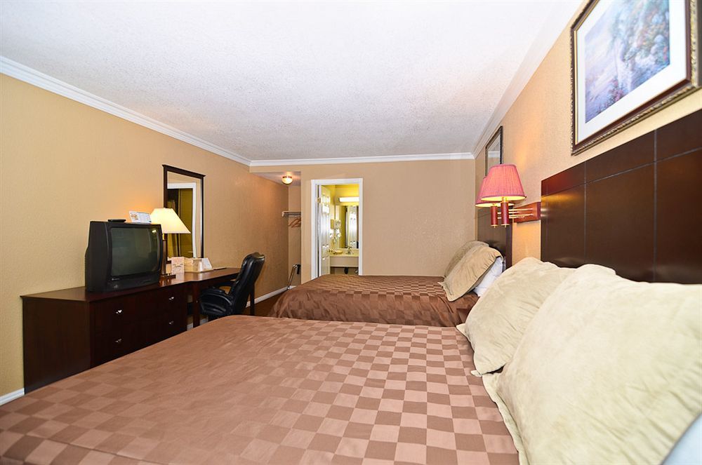 Santa Clarita Motel - Near Six Flags Magic Mountain - Valencia Eksteriør bilde