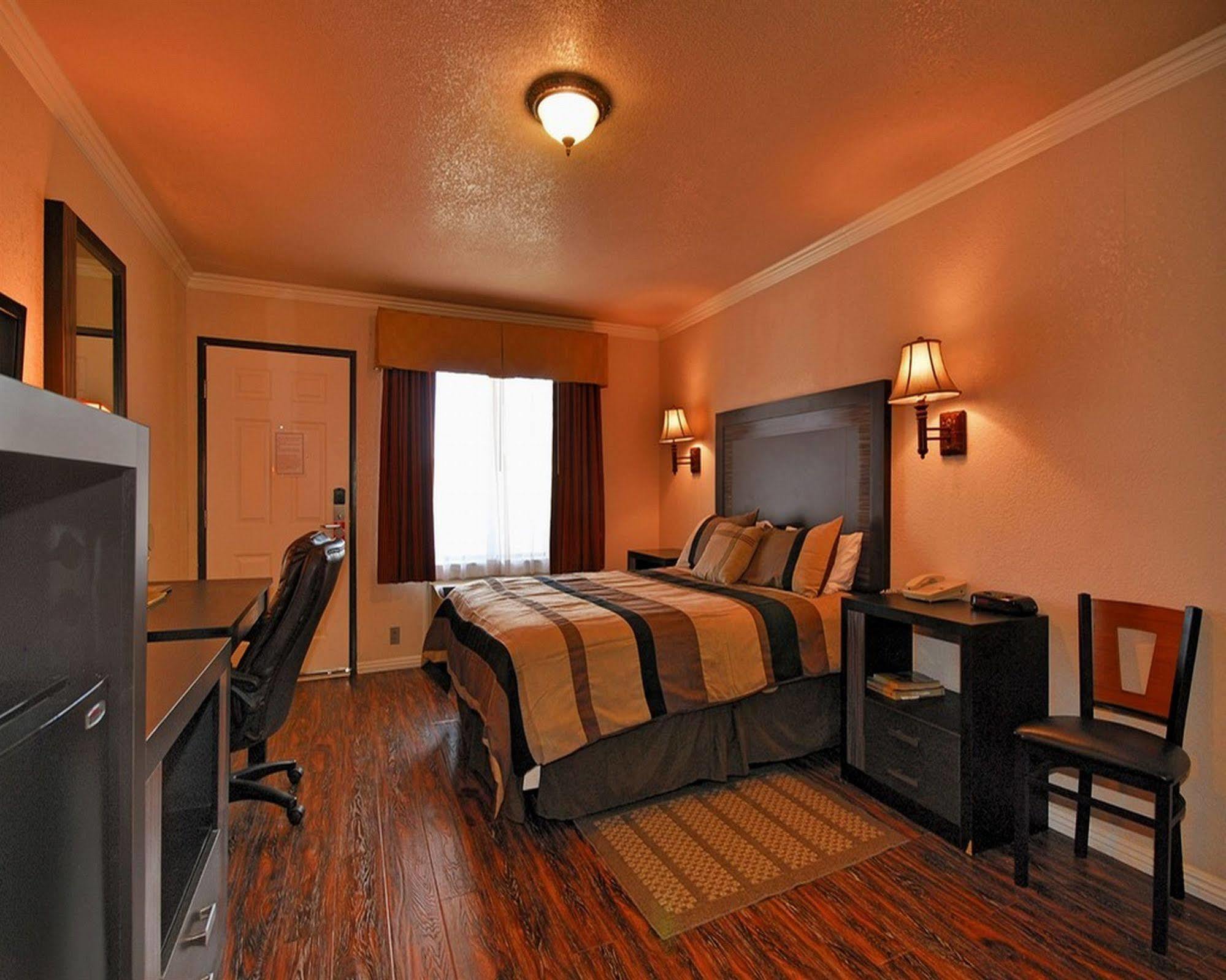 Santa Clarita Motel - Near Six Flags Magic Mountain - Valencia Eksteriør bilde